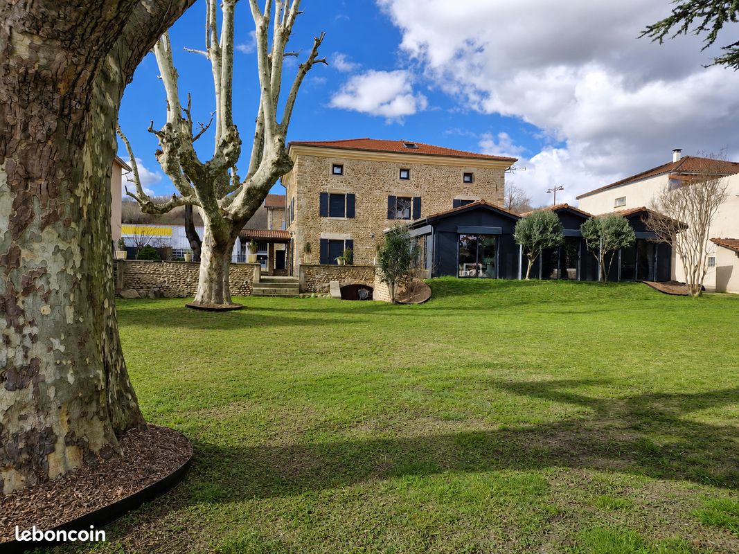 Appartement 1 pièce 24 m² · à Châteauneuf-de-Galaure · 24 m² · 490 €/mois