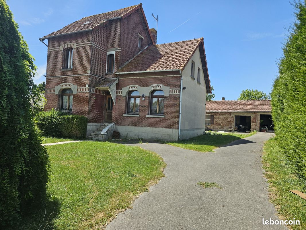 Maison 6 pièces 145 m² · à Saint-Quentin · 145 m² · 189 000 €