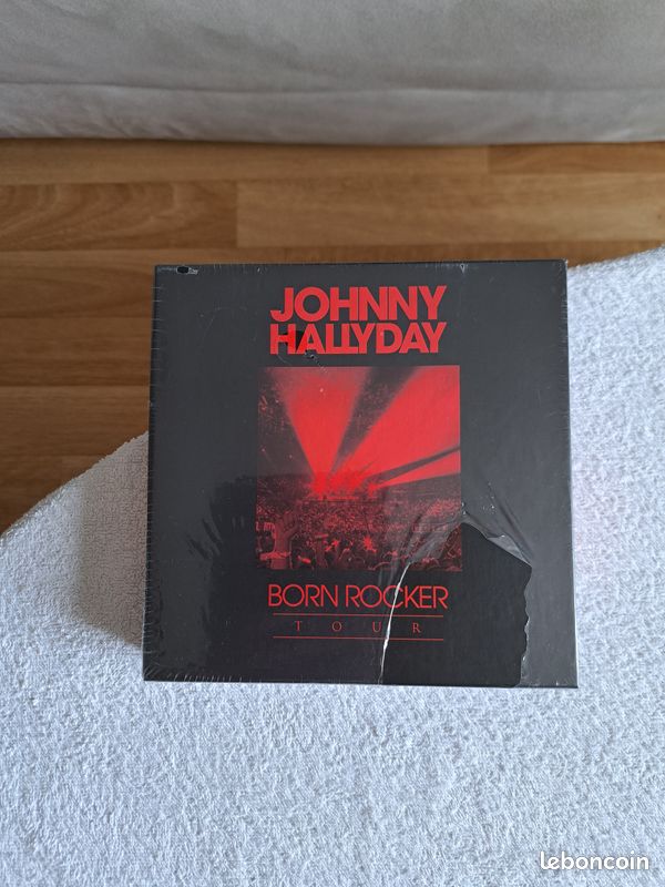 Coffret 3 dvd + 3cd johnny hallyday "born rocker tour" ref : 0 825646 373659 (image 1)