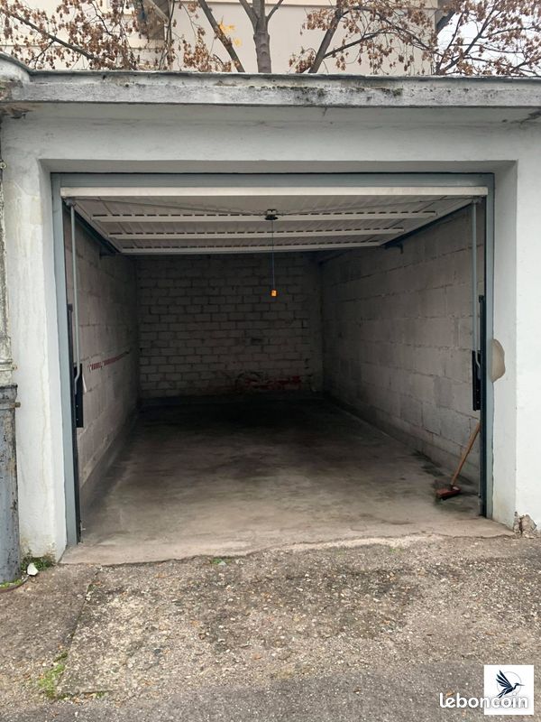 Parking 13 m² · à Strasbourg · 13 m² · 95 €/mois