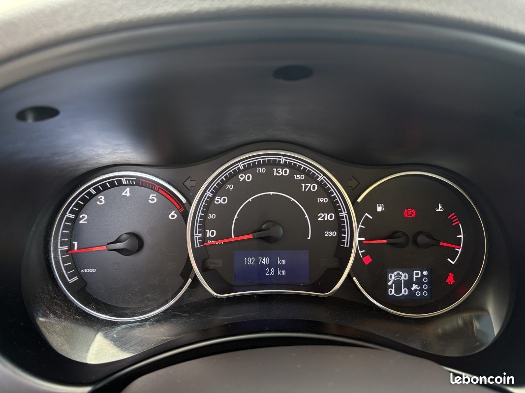 RENAULT KOLEOS 2.0 DCi 173 cv Bose Edition / BVA (image 18)