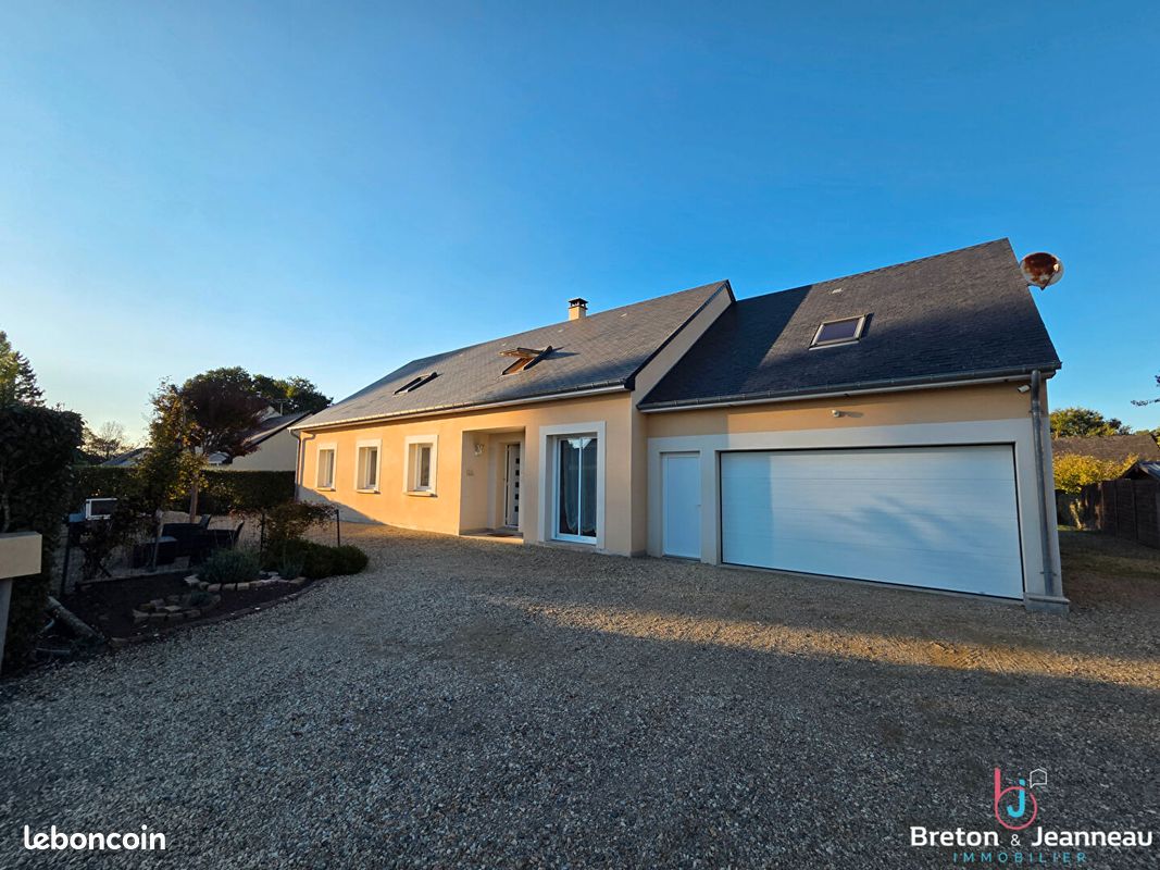 Maison 6 pièces 180 m² · à La Chapelle-Rainsouin · 180 m² · 295 000 €