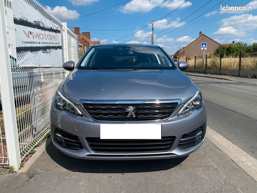 Peugeot 308 II Allure 1.5 BlueHDi 130 cv (image 3)