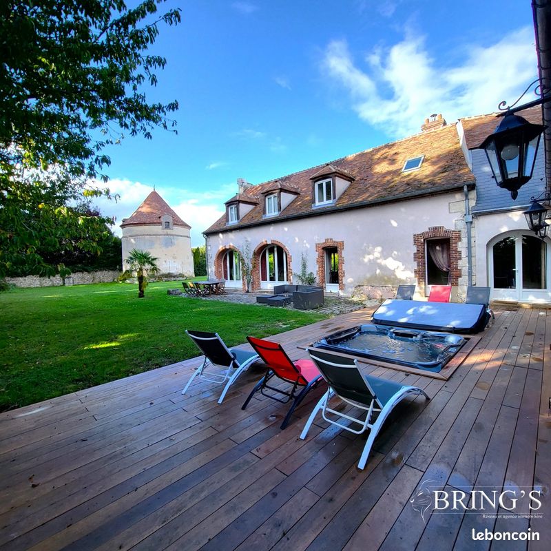 Maison 10 pièces 334 m² · à Bailleau-l'Évêque · 334 m² · 650 900 €