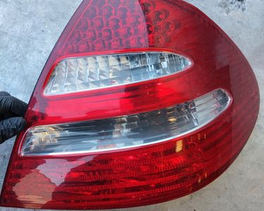 Feu Stop Troisième LED Pour Mercedes Classe E W211 – 2118201556, Rouge Super Brillant 12V