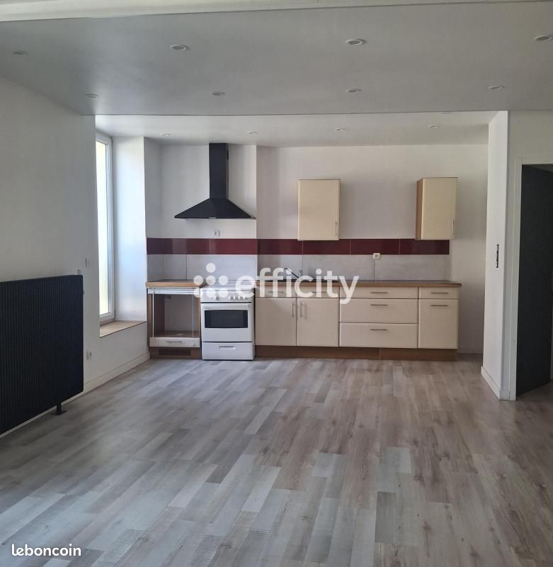 Appartement 6 pièces 160 m² · à Rougemont · 160 m² · 124 900 €
