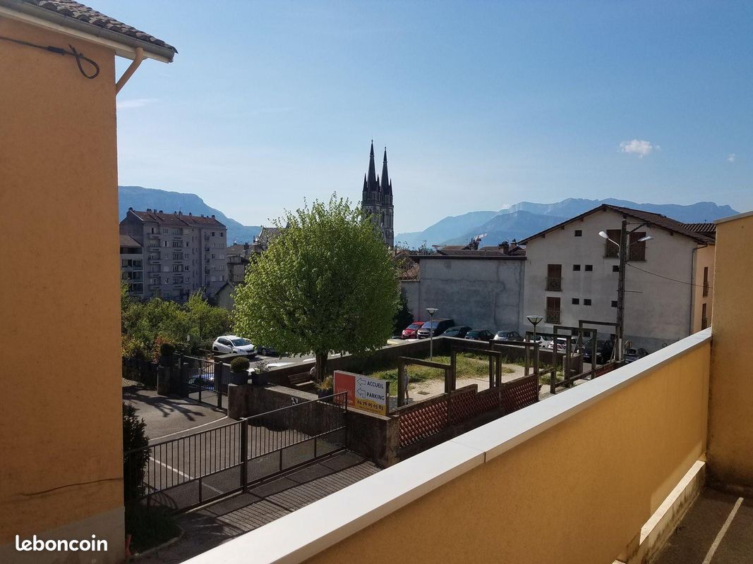 Appartement 1 pièce 41 m² · à Voiron · 41 m² · 420 €/mois