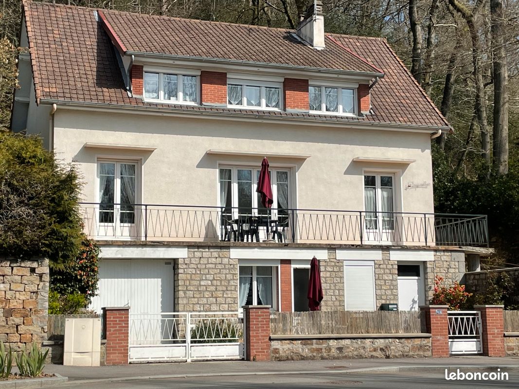 Maison 10 pièces 170 m² · à Bagnoles de l'Orne Normandie · 170 m² · 250 000 €