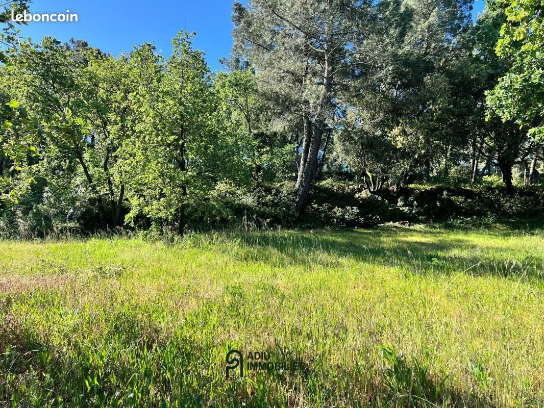 Terrain 1 721 m² Saint Quentin La Poterie · à Saint-Quentin-la-Poterie · 297 000 €