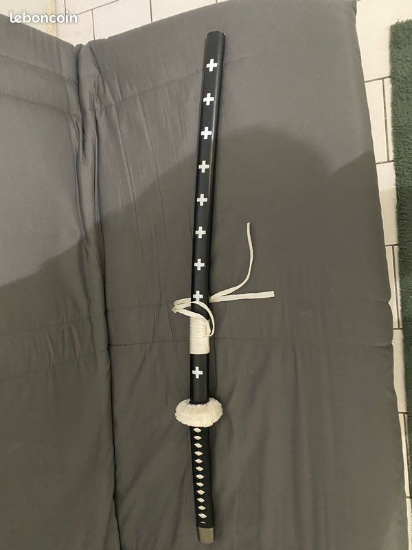 Katana Bois - Trafalgar Law de One Piece (image 1)
