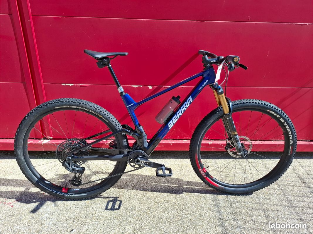 OCCASION Berria Mako DC Taille M (image 1)