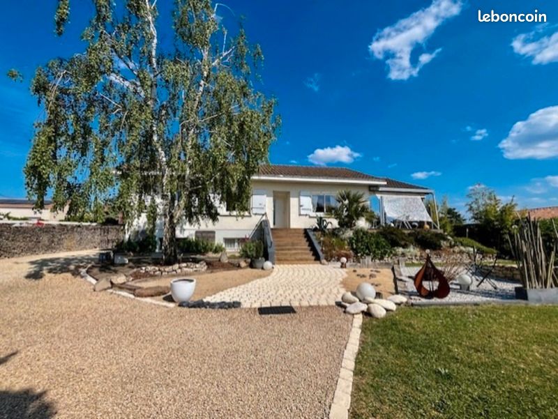 Maison 6 pièces 170 m² · à Airvault · 170 m² · 190 000 €