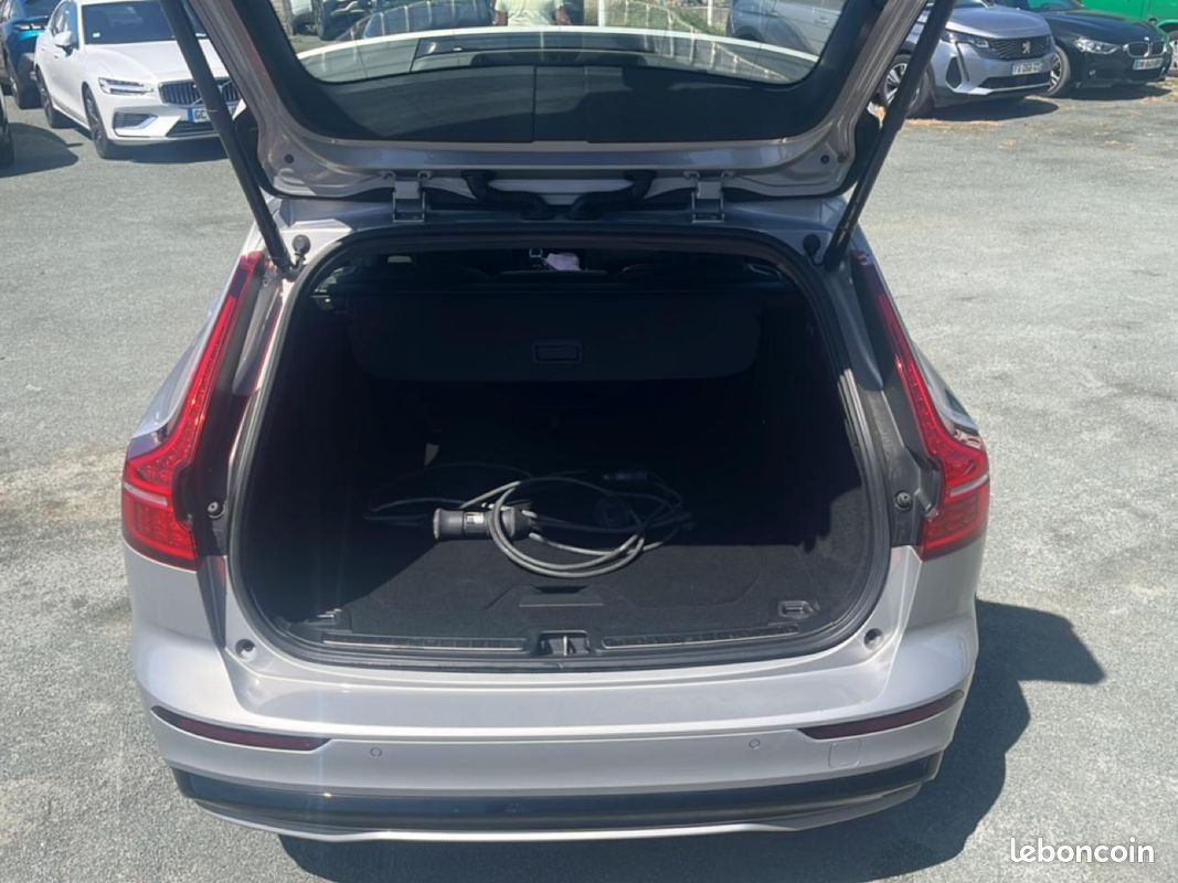 VOLVO V60 T8 awd 310+145 polestar engineered geartronic 8 (image 30)