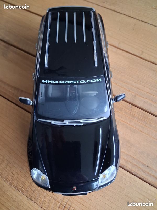Porsche Cayenne turbo blanche Welly 1/18 - Collection