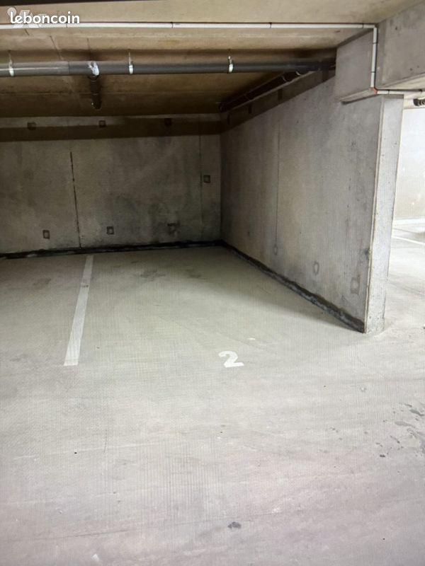 Garage ST MALO · à Saint-Malo · 22 500 €