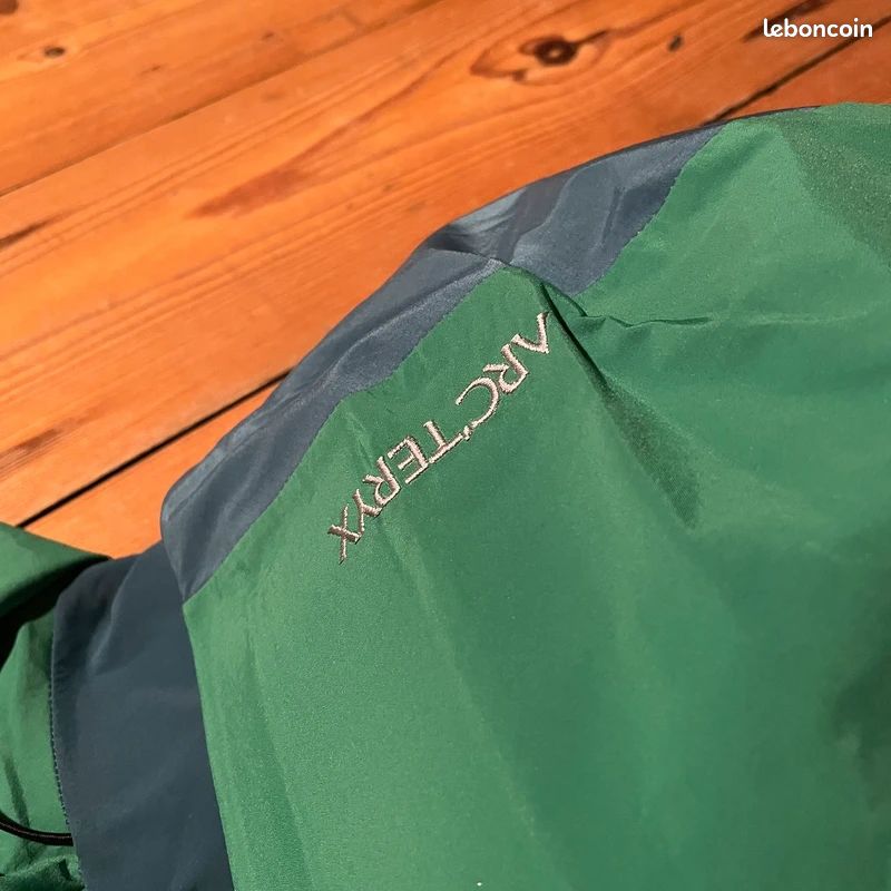 Arc’teryx Beta LT Goretex Jacket (image 3)