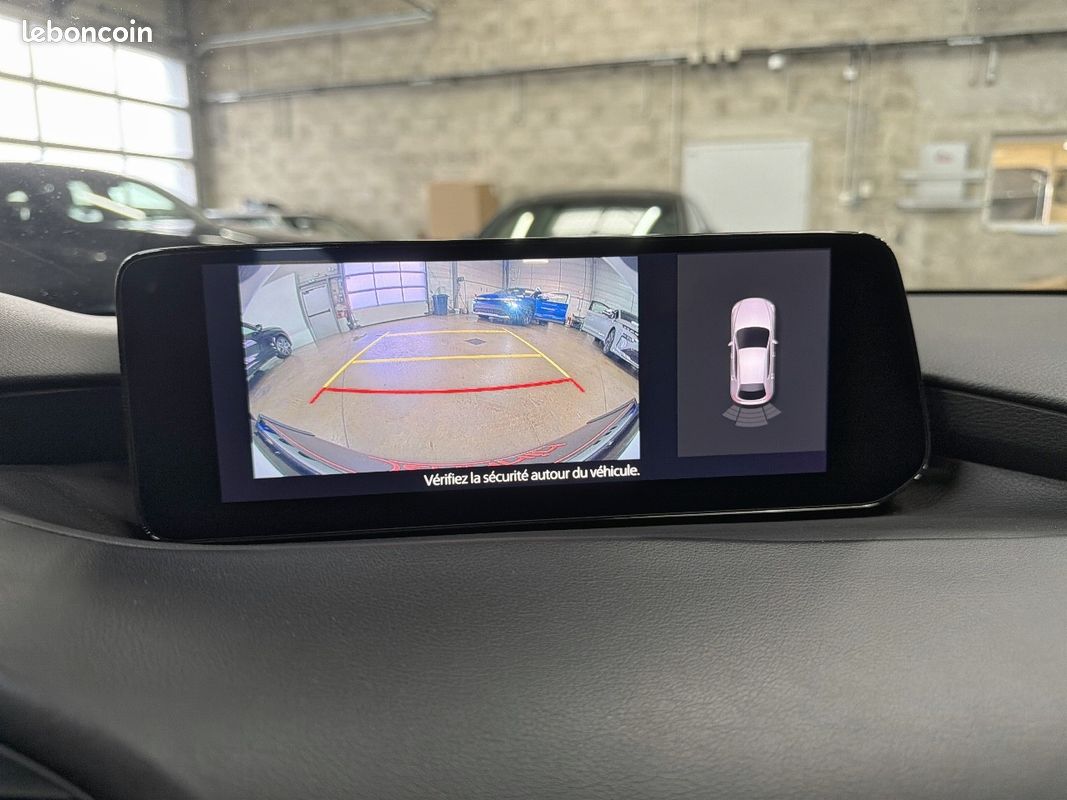 MAZDA Mazda3 5 portes 2.0L e-SKYACTIV-G M Hybrid 122 ch BVM6 Prime-Line (image 14)