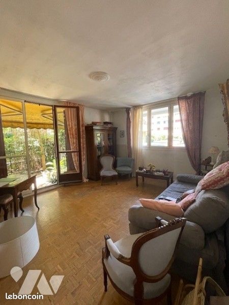 Appartement 1 pièce 43 m² · à Marseille · 43 m² · 130 000 €