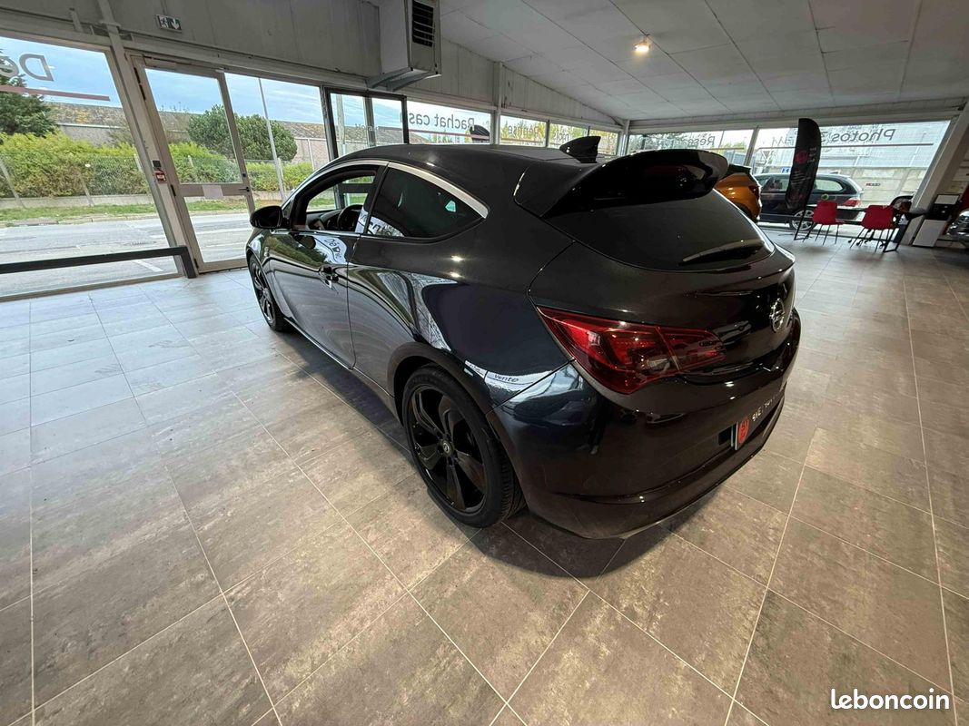 OPEL ASTRA GTC Coupé 2.0i Turbo - 280 - S&S J GTC COUPE OPC (image 7)
