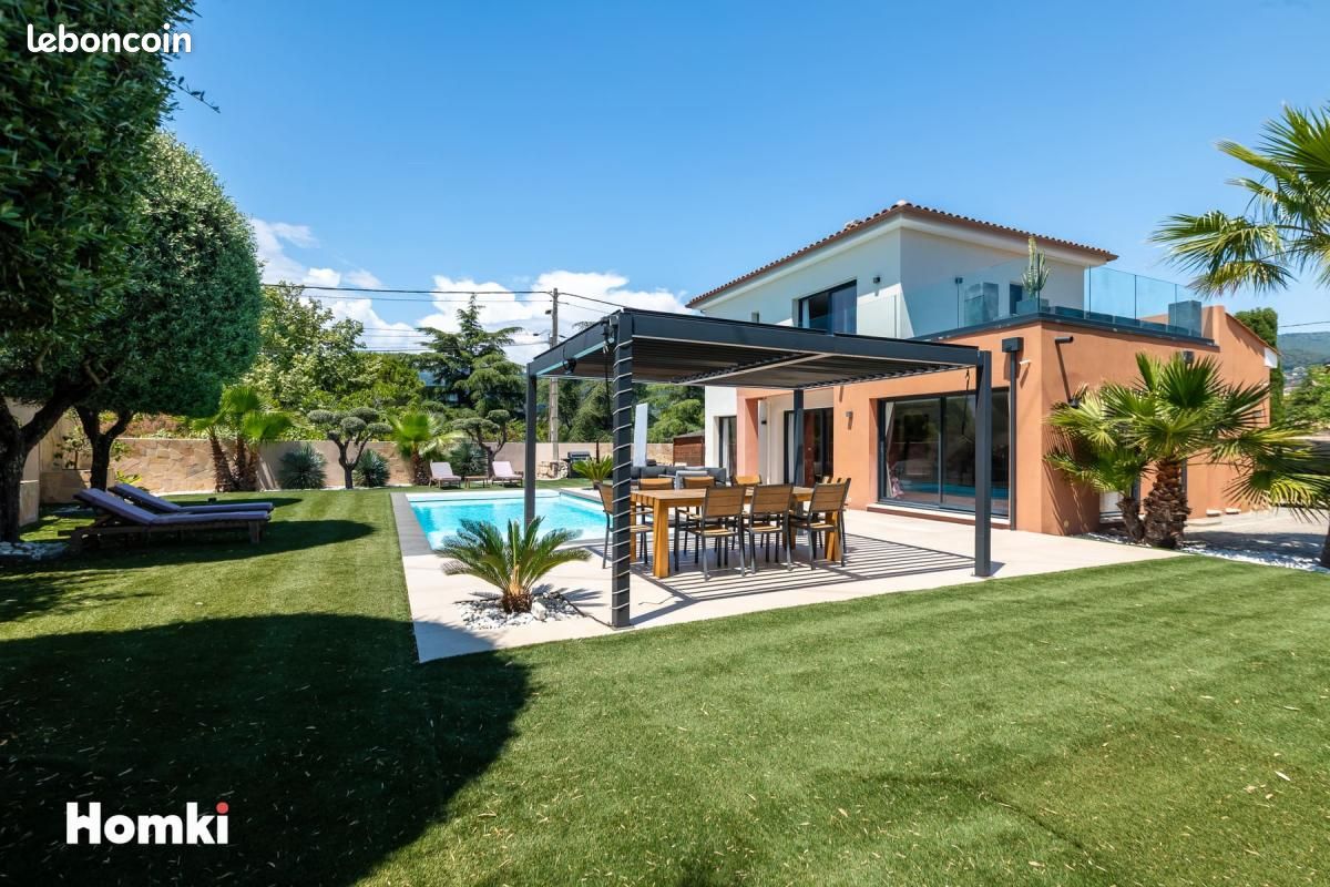 Maison 4 pièces 102 m² · à Grasse · 102 m² · 790 000 €