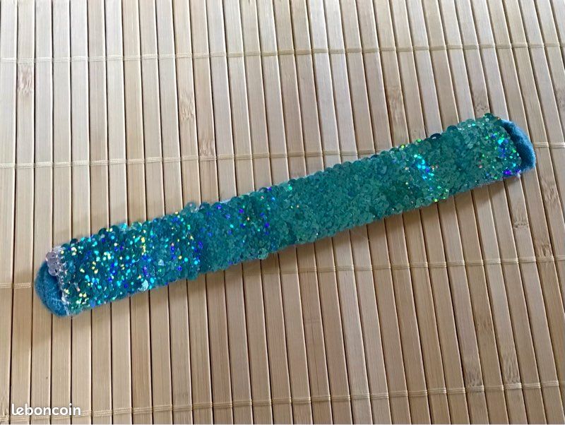 Bracelet bleu et doré (image 5)