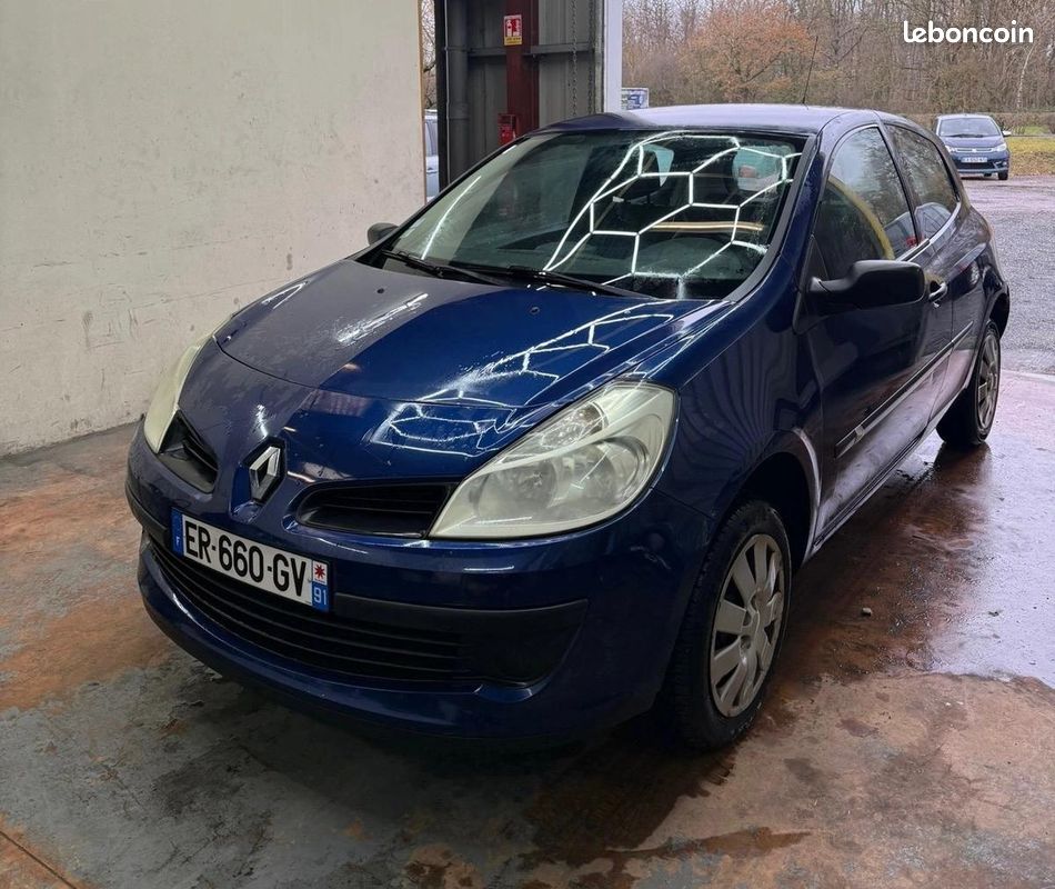 Renault Clio 1.2 16v 75cv (image 2)