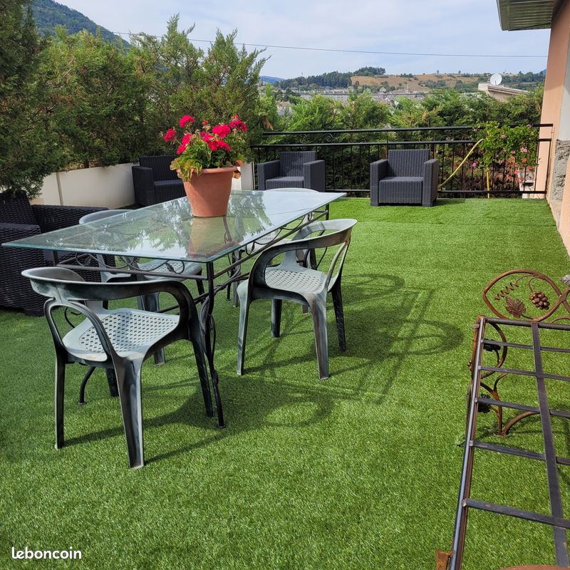 Maison 10 pièces 223 m² · à La Mure · 222,9 m² · 379 000 €