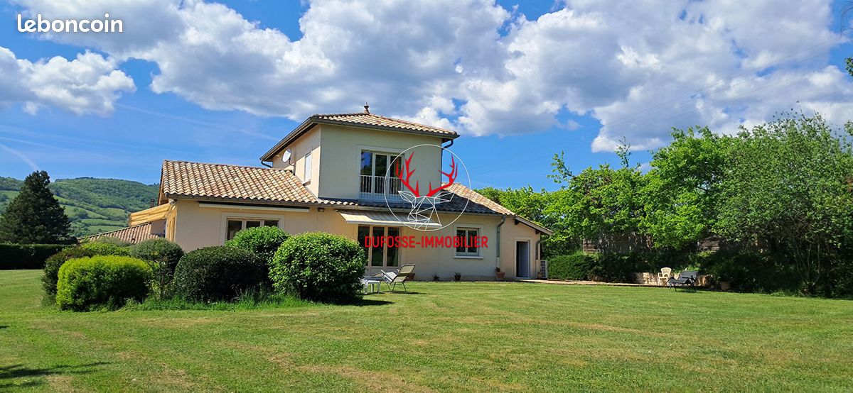 Maison 5 pièces 155 m² · à Ternand · 155 m² · 515 000 €