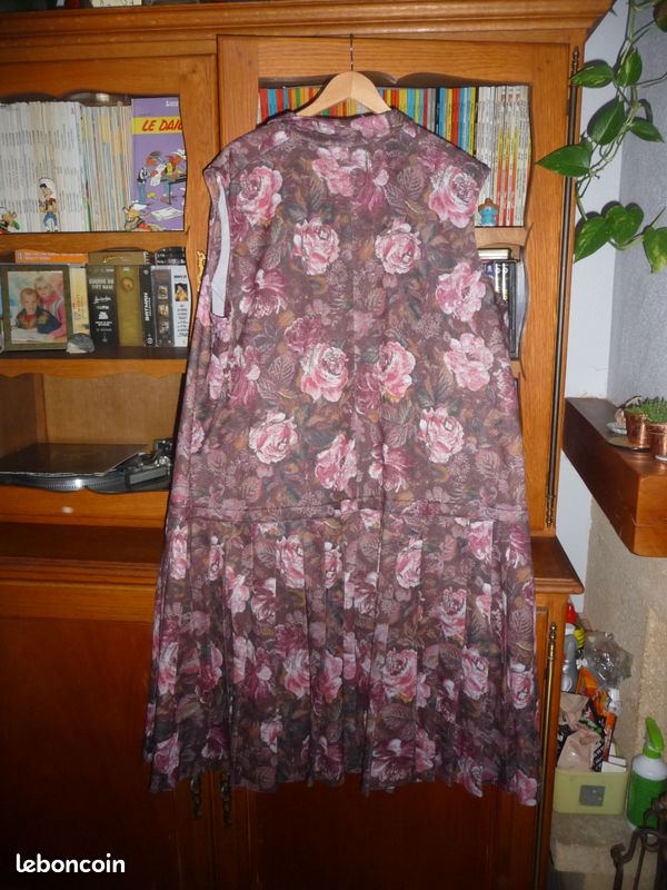 Robe (image 2)