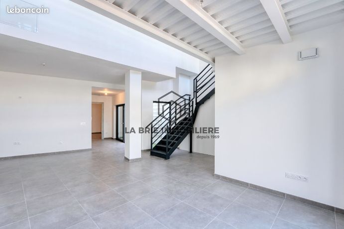 Maison 5 pièces 85 m²