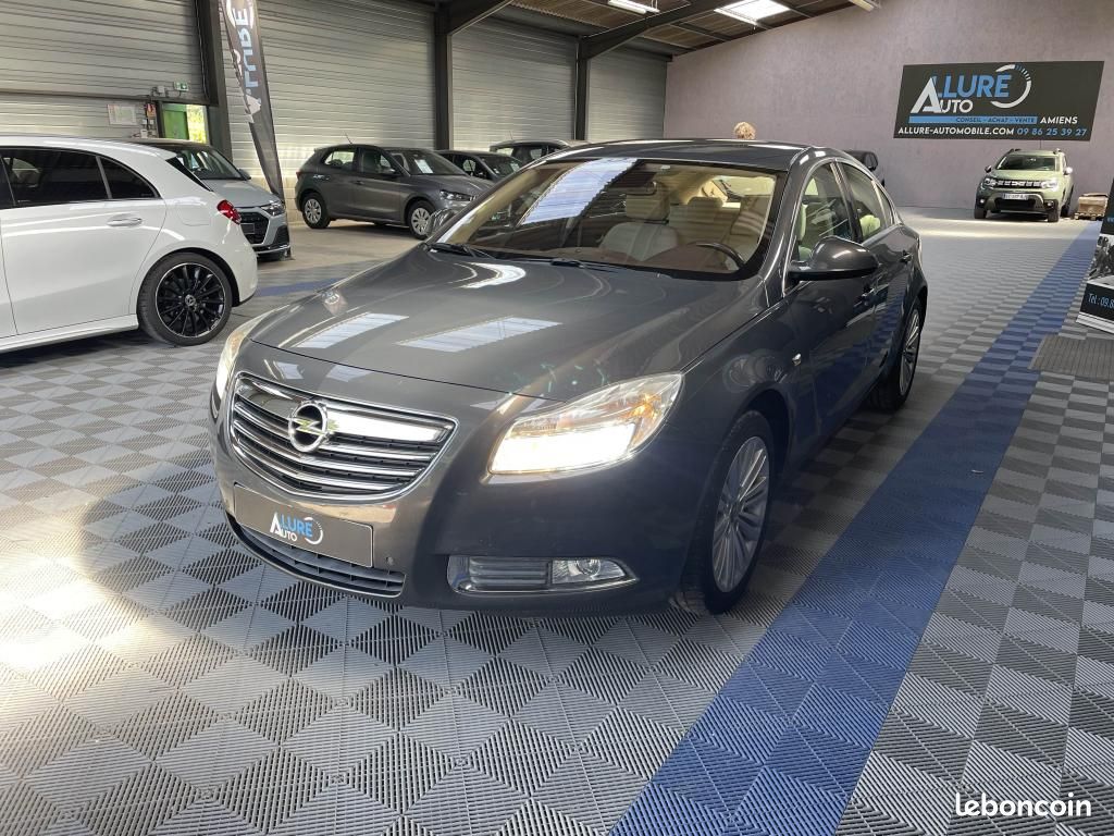 OPEL INSIGNIA 2.0 CDTI 160 COSMO - Sieges électriques / Radars / Bluetooth (image 6)