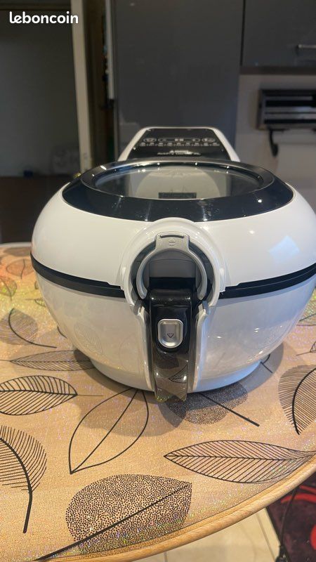 SEB Actifry Genius Solo Heteluchtfriteuse, zwart, wit, vrijstaand, 1350 W, 1 ,2 kg, 0,014 l, Frankrijk, Solo, zwart, wit