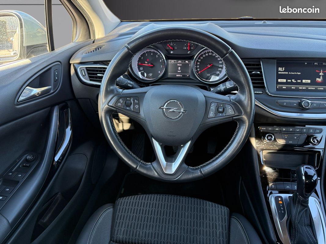 OPEL ASTRA 1.4i Turbo 145 CVT Ultimate / Caméra / CarPlay / Entretien Opel (image 13)