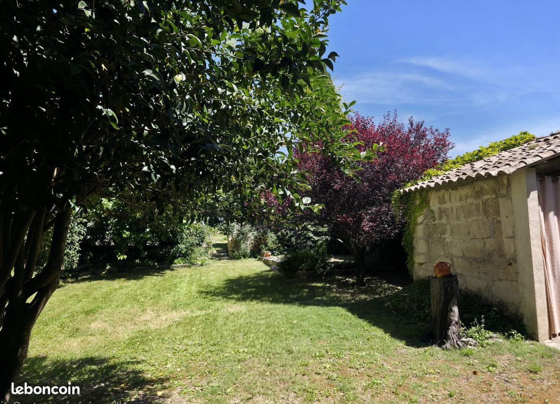 Maison 9 pièces 209 m² · à Congénies · 209 m² · 438 000 €