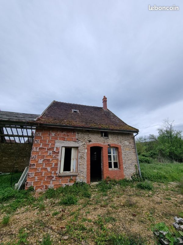Maison 2 pièces 44 m² · à Semur-en-Auxois · 44 m² · 59 000 €