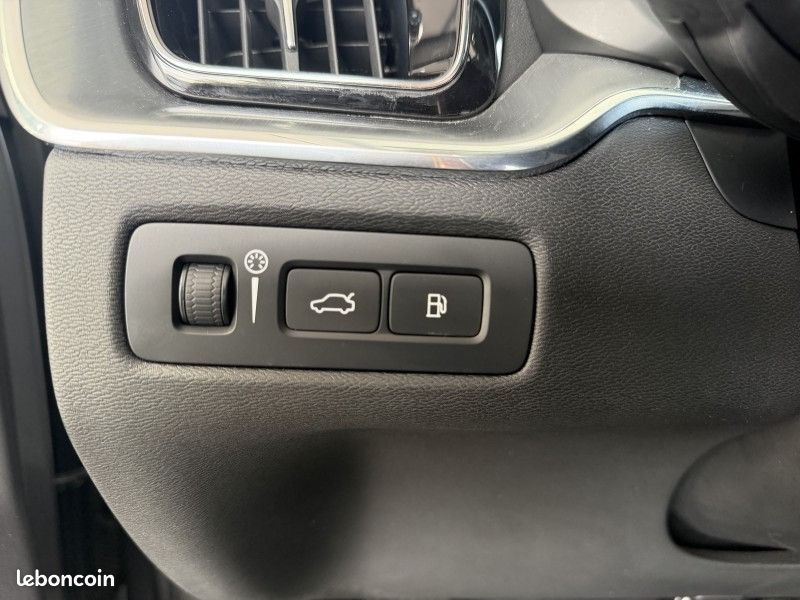 Volvo XC60 T8 TWIN ENGINE 303 + 87CH BUSINESS EXECUTIVE GEARTRONIC (image 19)