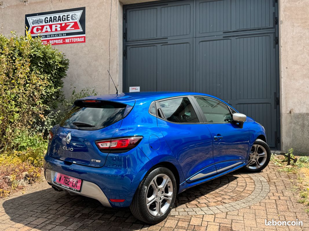 RENAULT CLIO IV PHASE 2 0,9 TCe 90cv EDITION GT Line / PHARES FULL LEDS / SIEGES CHAUFFANTS / PEINTURE BLEUE IRON / KEYLESS GO / CLIM AUTO ETC... (image 2)