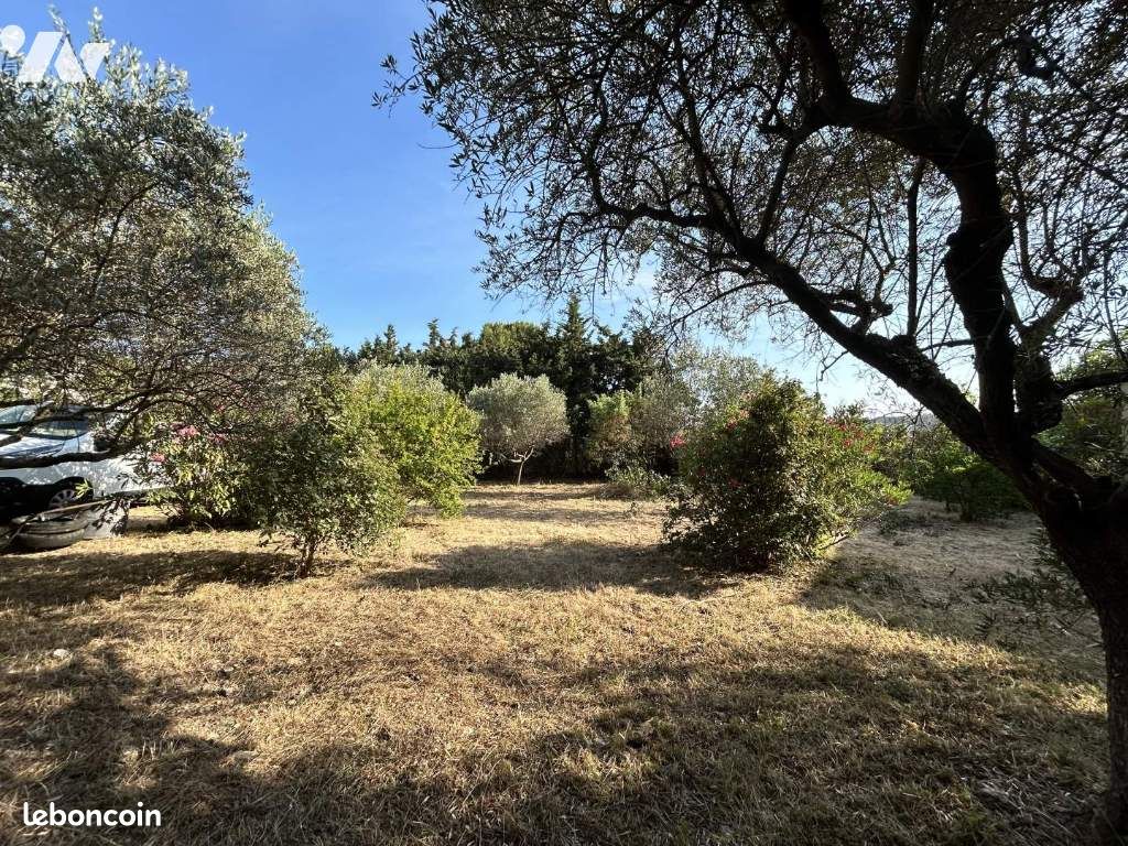 Terrain 642 m² · à Lançon-Provence · 642 m² · 200 000 €