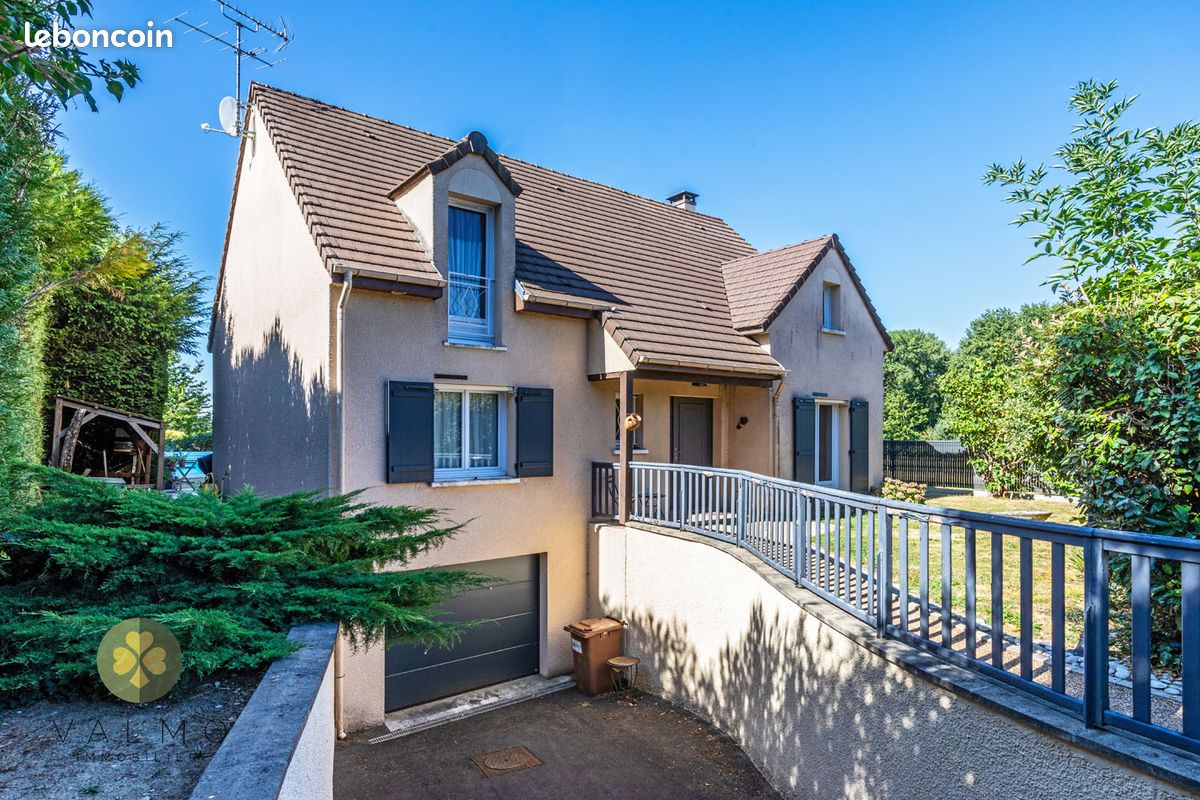 Maison 5 pièces 156 m² · à Montfort-l'Amaury · 156 m² · 525 000 €