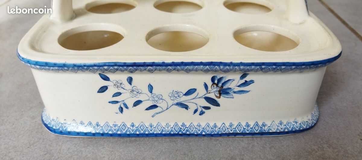 Présentoir à œufs En Faïence Du XIXe Siècle - Style Napoléon III, Objet Décoratif Français