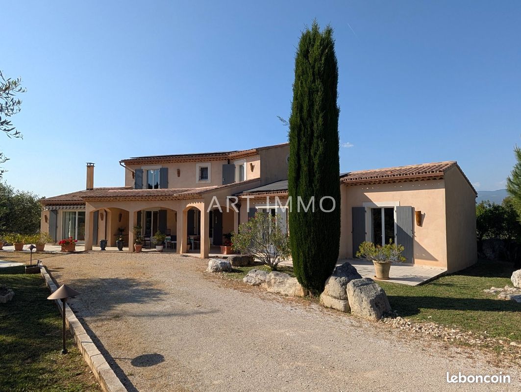 Maison 7 pièces 237 m² · à Apt · 237 m² · 995 000 €