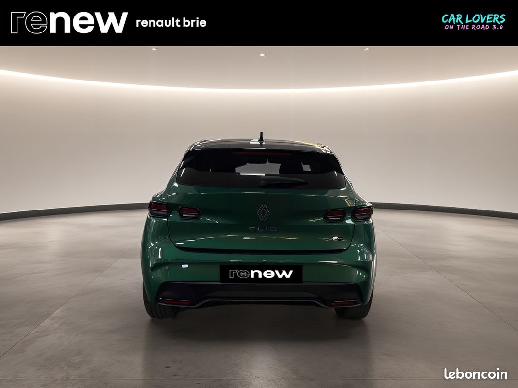 RENAULT Clio E-Tech full hybrid 160 ch Techno (image 4)
