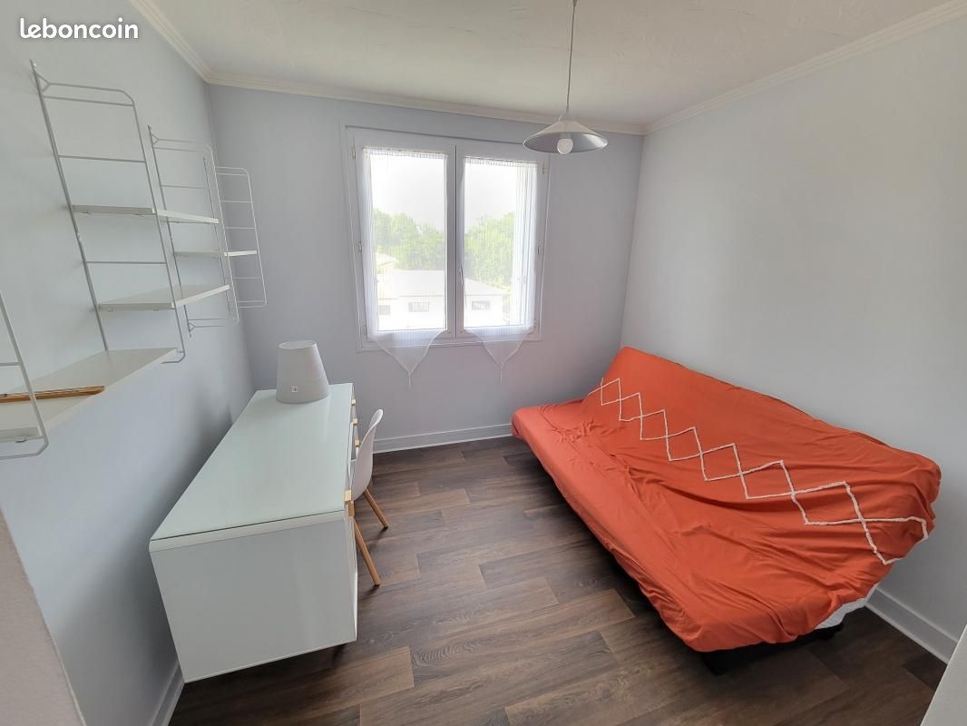 Appartement a louer pessac - 5 pièce(s) - 86 m2 - Surfyn
