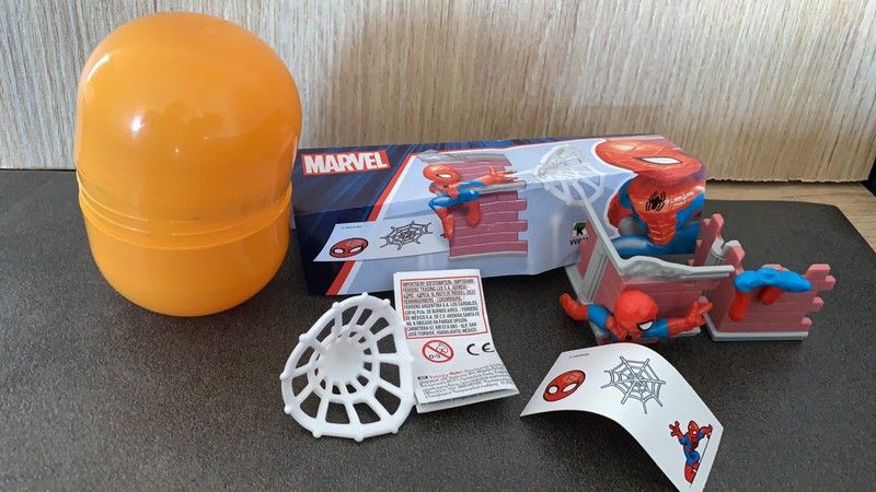 Jouet - Mini Maxi Kinder - Marvel Spiderman - Pâques 2021 VVB31 (image 1)