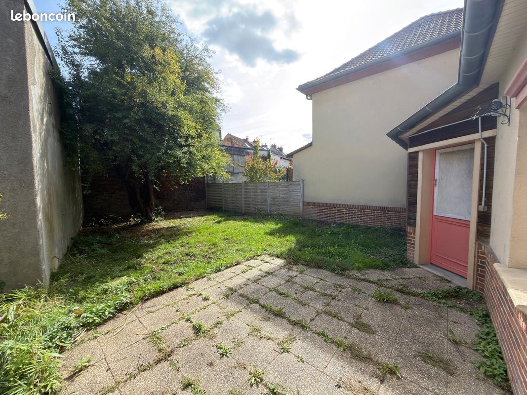 Maison 5 pièces 107 m² · à Amiens · 107 m² · 995 €/mois