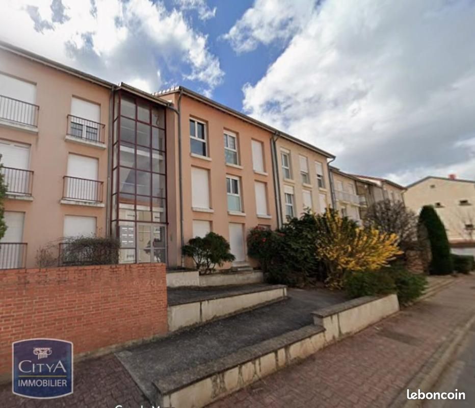 Appartement 3 pièces 65 m² · à Le Coteau · 65 m² · 590 €