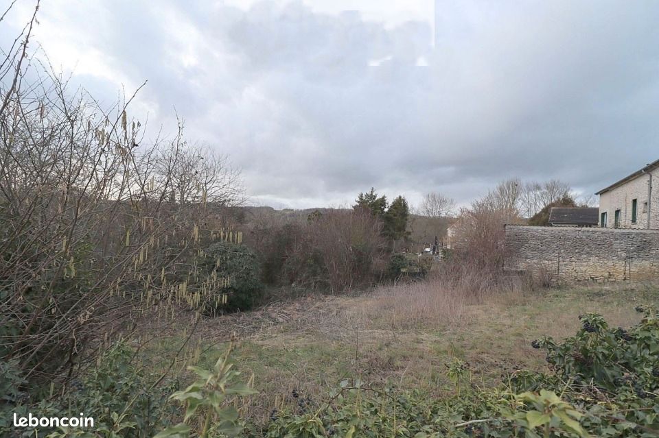 Terrain 560 m² · à Ambleville · 67 500 €
