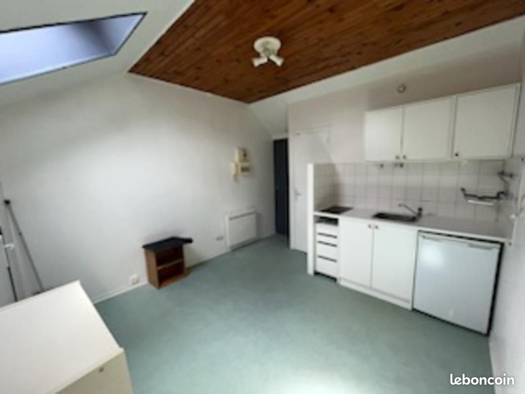 Appartement 1 pièce 15 m² · à Reims · 15 m² · 330 €/mois