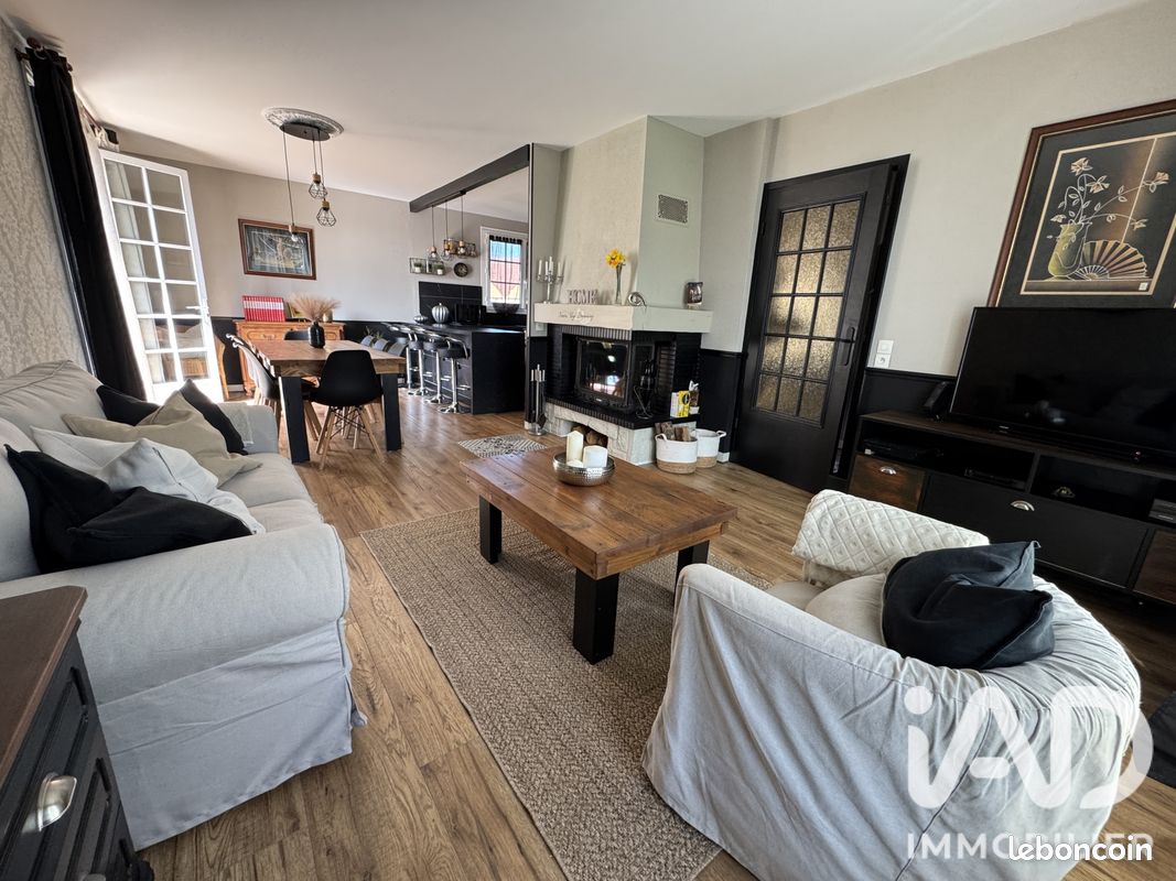 Maison 5 pièces 117 m² · à Saint-Denis-Lanneray · 117 m² · 214 000 €
