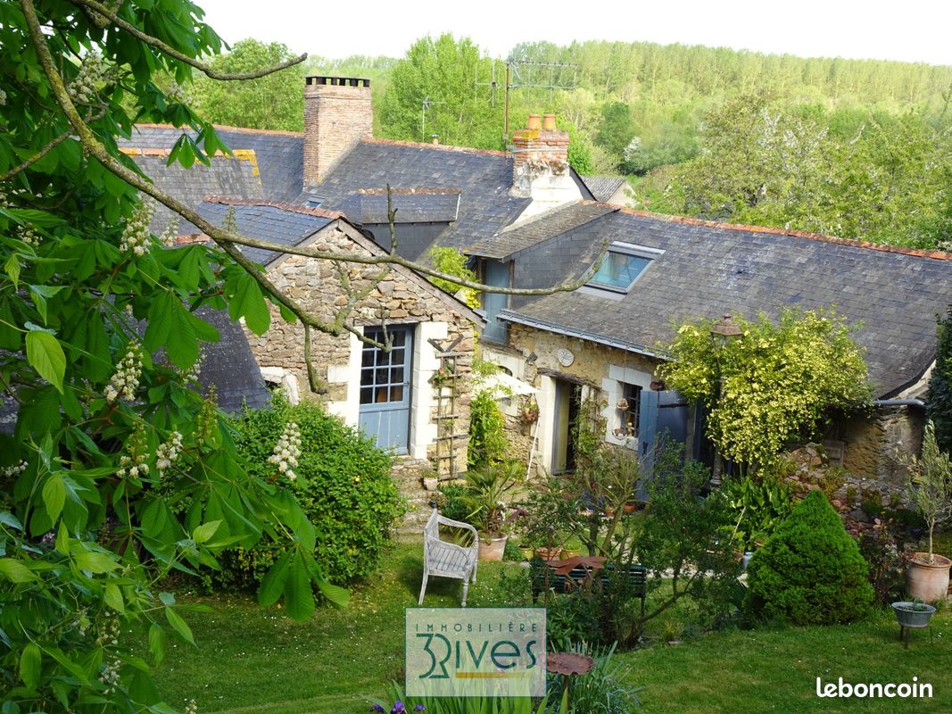 Maison 6 pièces 140 m² · à Briollay · 140 m² · 334 000 €